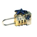 Underwater World Travel Lock