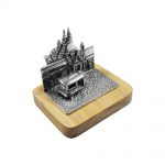 Thai Name Card Holder: The Temple of the Emerald Buddha and Tuk Tuk - Image 3